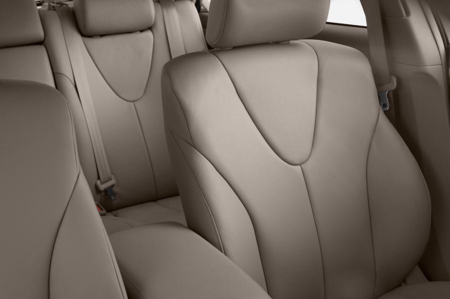  Toyota Camry 2010 года  (фото 6 из 52)